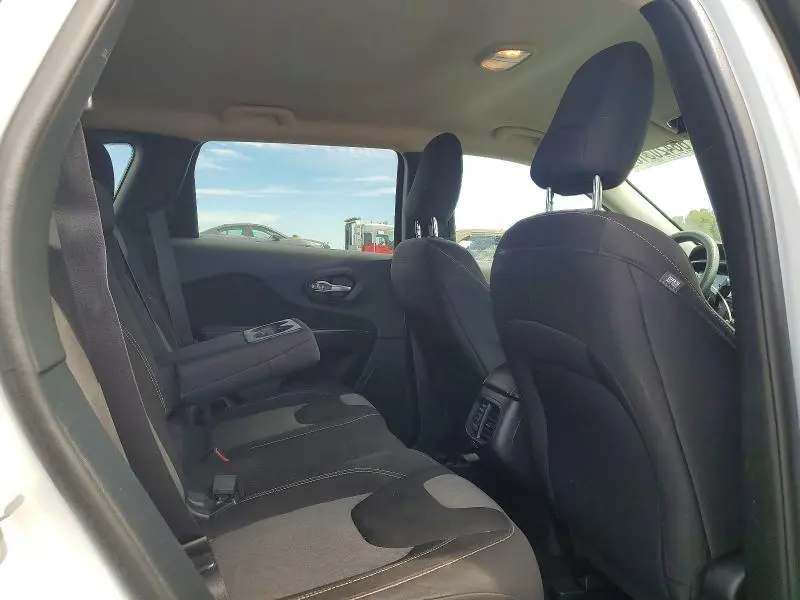 2014 JEEP CHEROKEE SPORT  