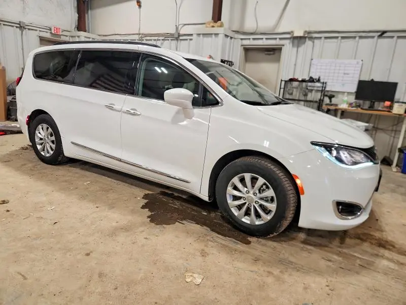 2017 CHRYSLER PACIFICA TOURING L  