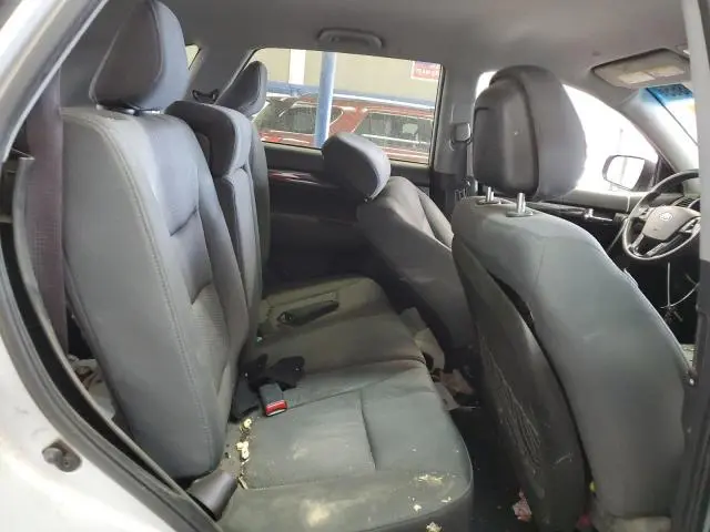 2012 KIA SORENTO BASE  