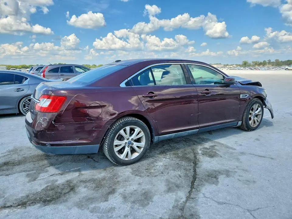 2010 FORD TAURUS SEL  