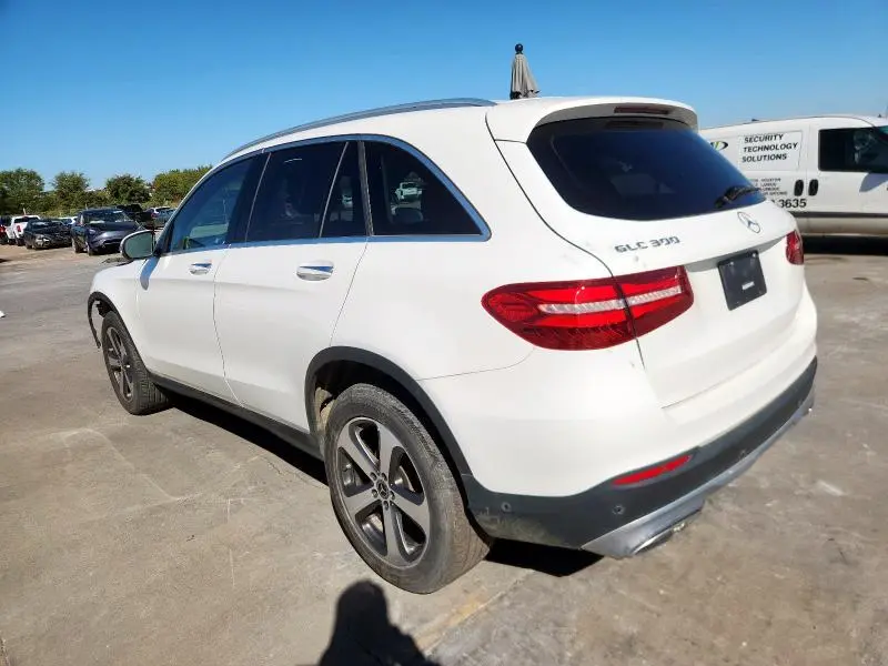 2018 MERCEDES-BENZ GLC 300  