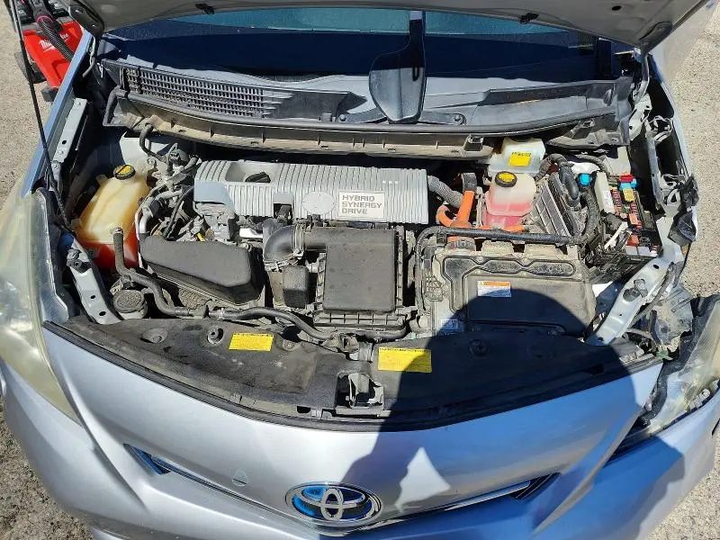 2013 TOYOTA PRIUS V FIVE  