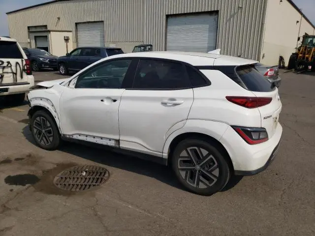 2023 HYUNDAI KONA SE  