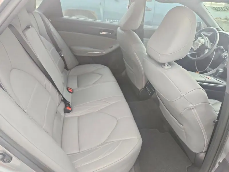 2019 TOYOTA AVALON LIMITED  
