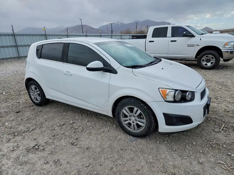 2015 CHEVROLET SONIC LT  