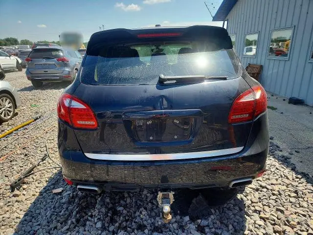 2013 PORSCHE CAYENNE   