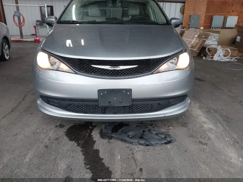 2021 CHRYSLER VOYAGER LXI