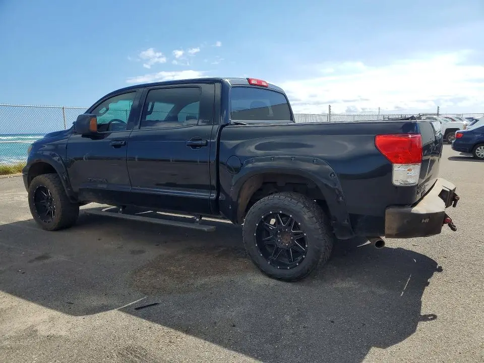 2013 TOYOTA TUNDRA CREWMAX SR5  