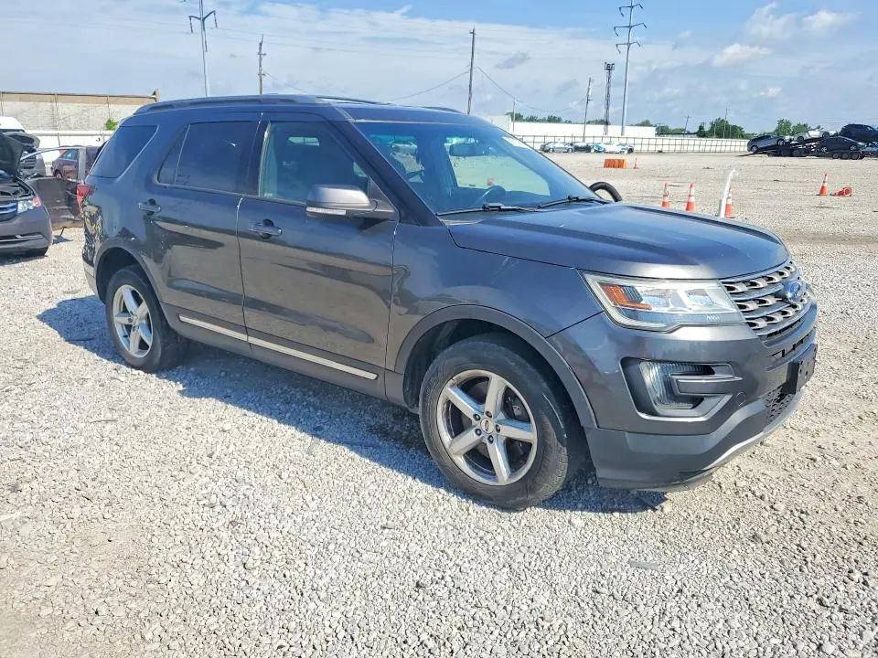 2016 FORD EXPLORER XLT  
