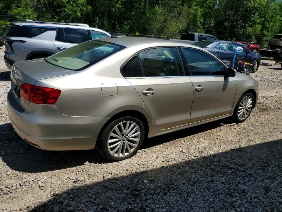 2014 VOLKSWAGEN JETTA SEL  
