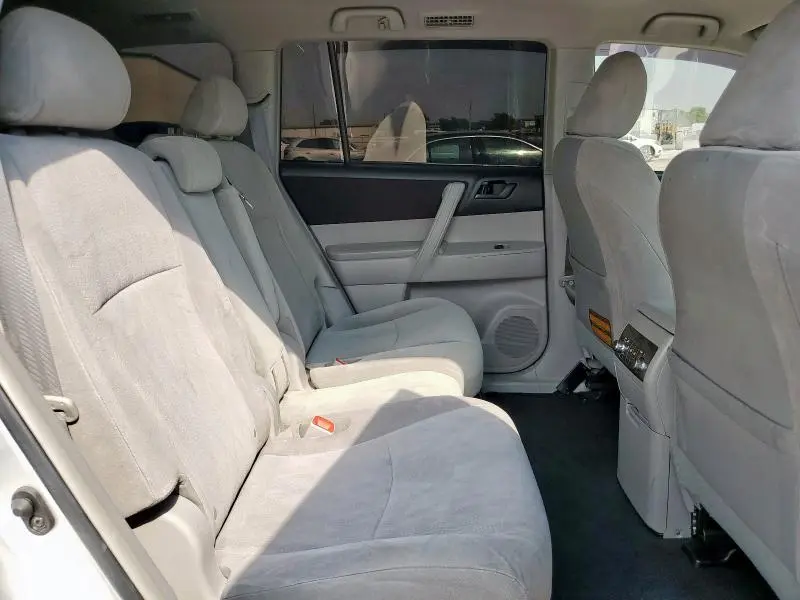 2011 TOYOTA HIGHLANDER BASE