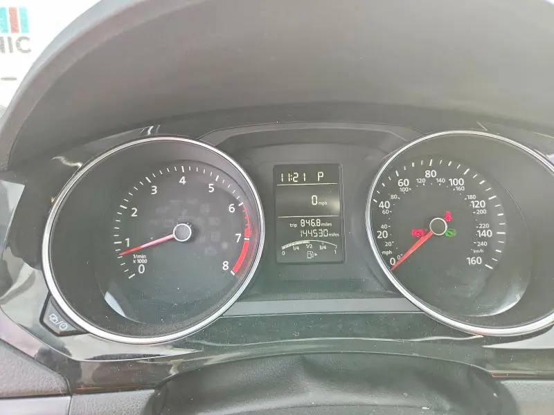 2016 VOLKSWAGEN JETTA SPORT  