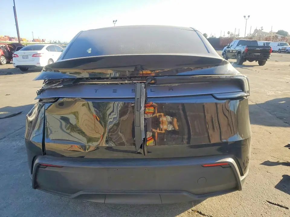 2026 TESLA MODEL Y   