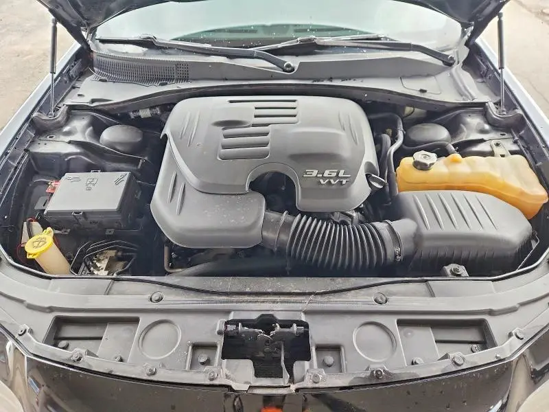 2016 CHRYSLER 300C   