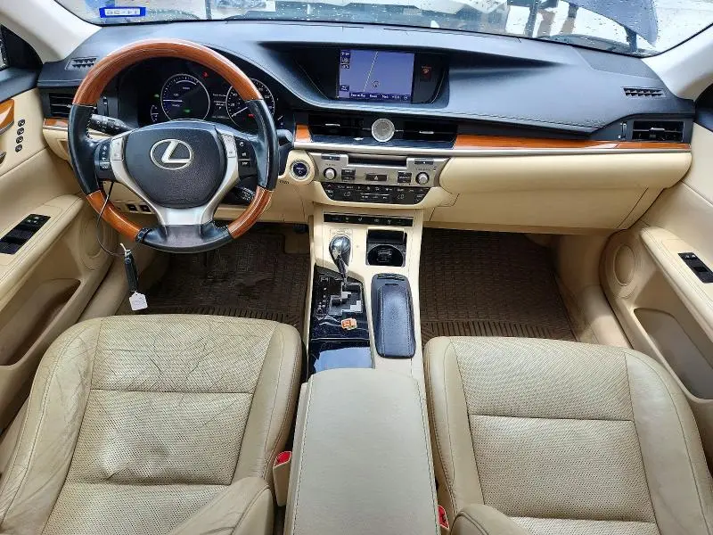 2013 LEXUS ES 300H  
