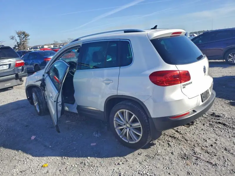 2016 VOLKSWAGEN TIGUAN S  