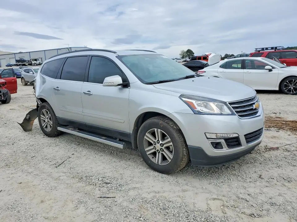 2016 CHEVROLET TRAVERSE LT  