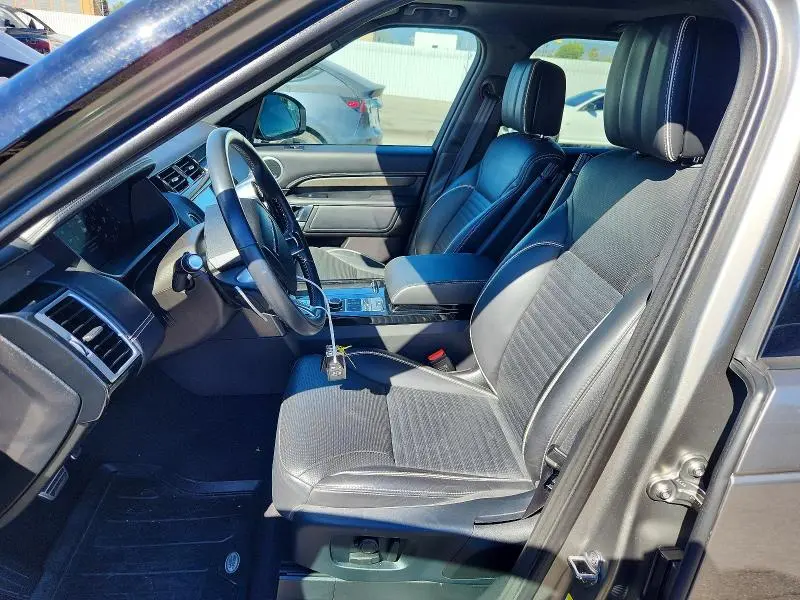 2019 LAND ROVER DISCOVERY HSE LUXURY  
