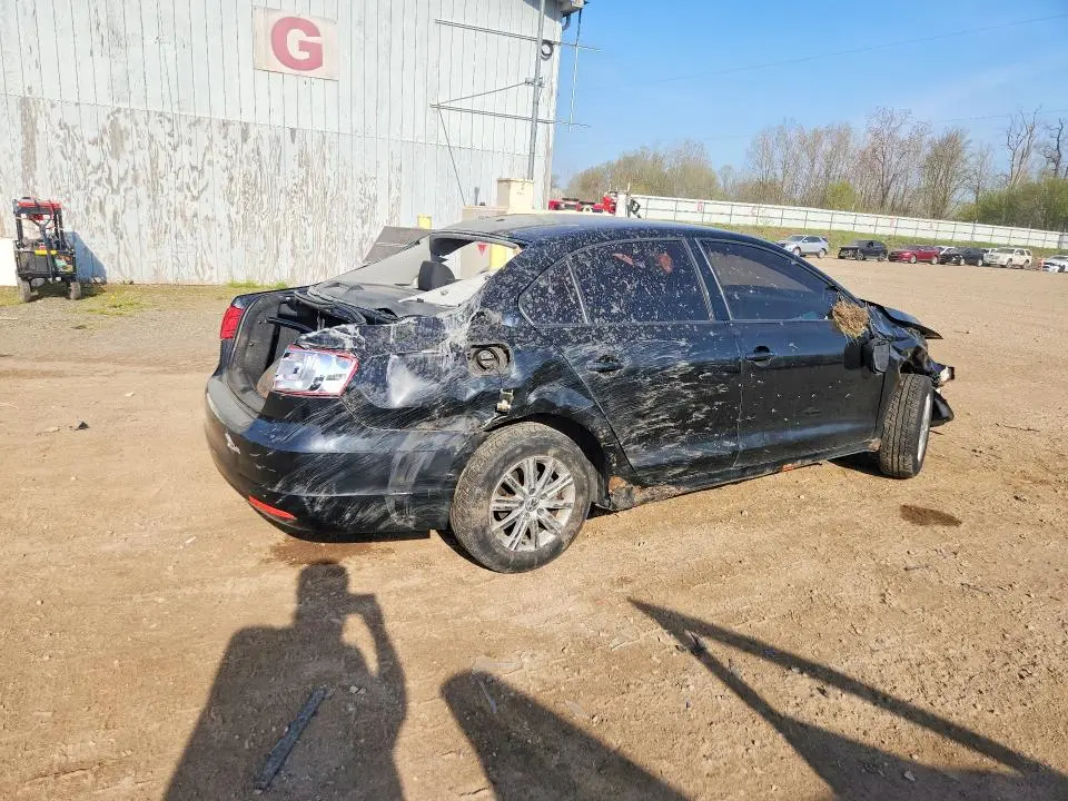 2013 VOLKSWAGEN JETTA SE  