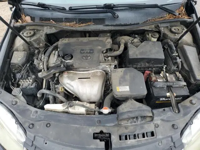 2016 TOYOTA CAMRY LE  