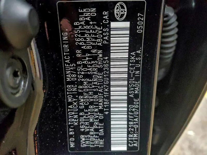 2016 TOYOTA CAMRY LE  