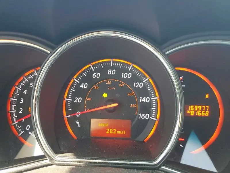 2010 NISSAN MURANO S  