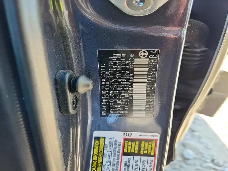 2018 TOYOTA COROLLA LE  