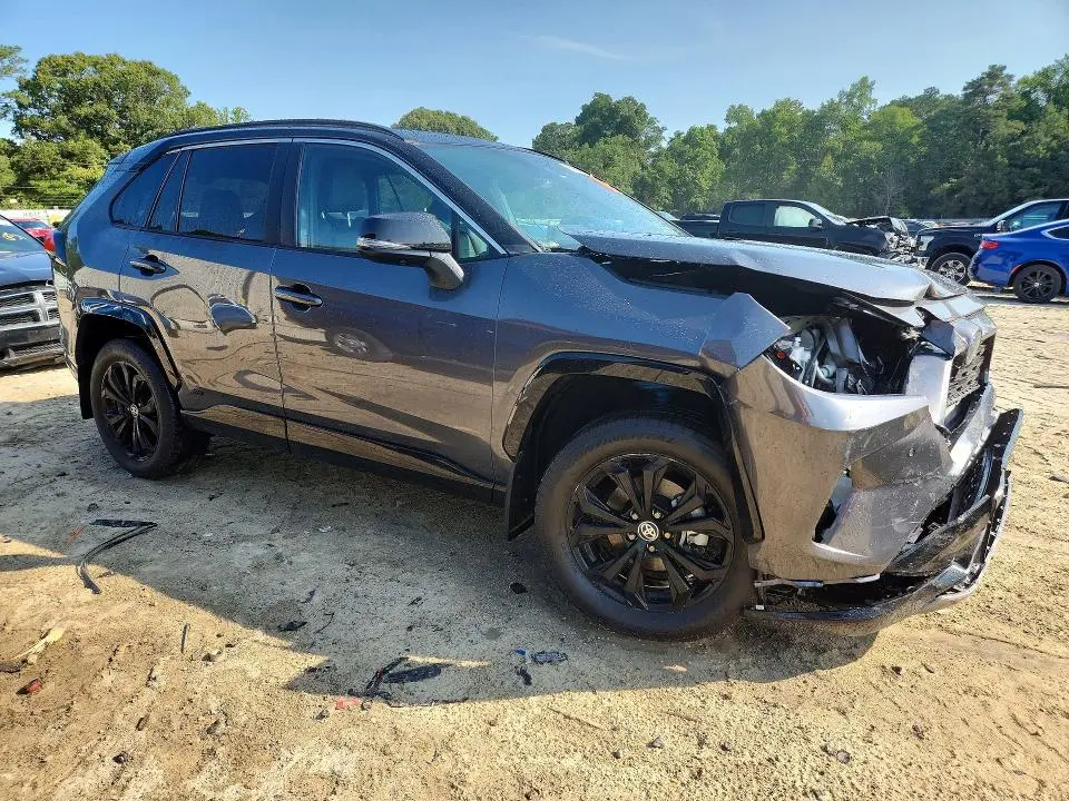 2022 TOYOTA RAV4 XSE  