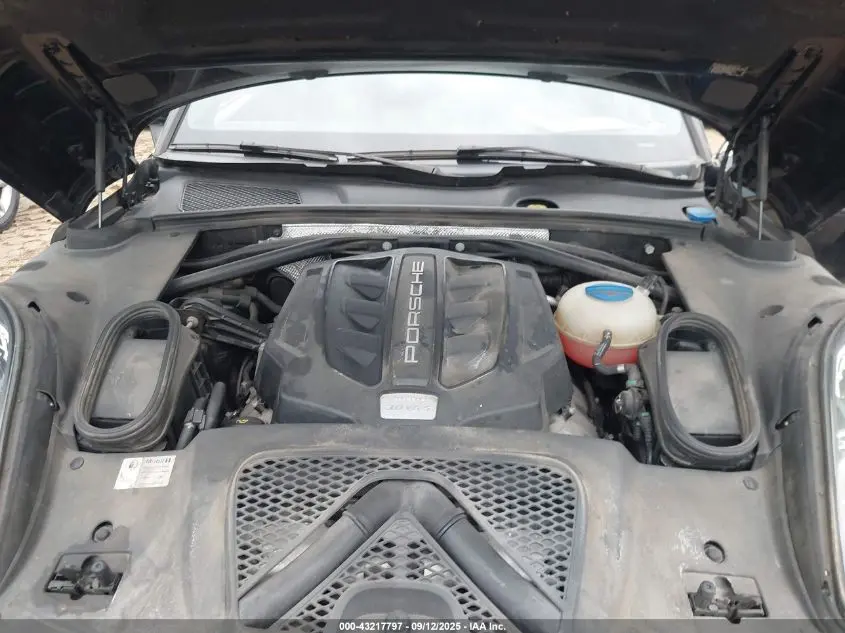 2017 PORSCHE MACAN S