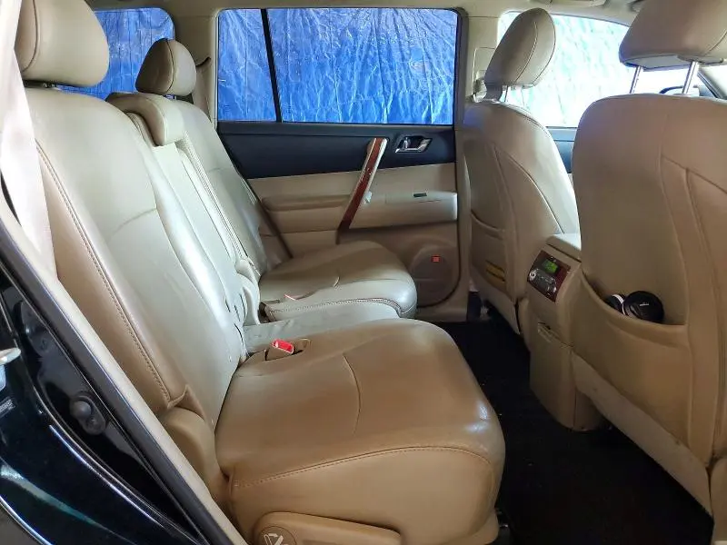 2011 TOYOTA HIGHLANDER LIMITED  