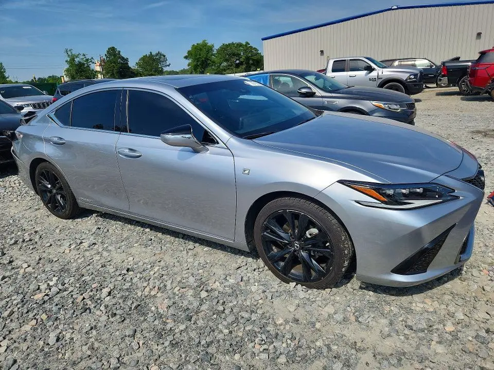 2022 LEXUS ES 300H F SPORT  