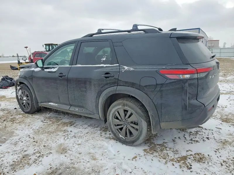 2025 NISSAN PATHFINDER SV  