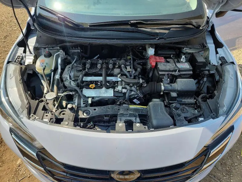 2025 NISSAN VERSA SV  