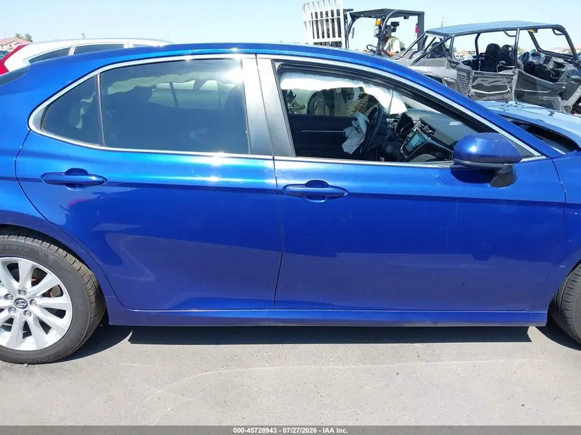 2018 TOYOTA CAMRY LE