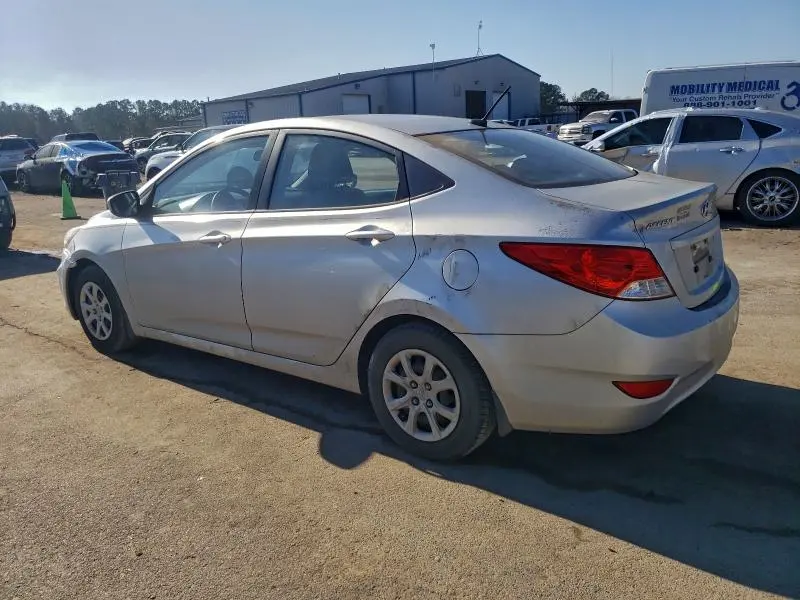2012 HYUNDAI ACCENT GLS  