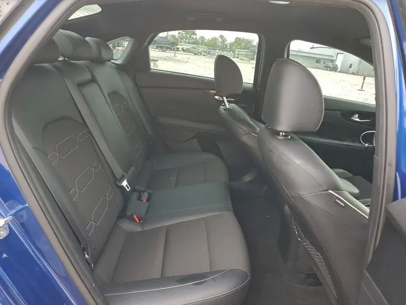 2021 KIA FORTE GT LINE  