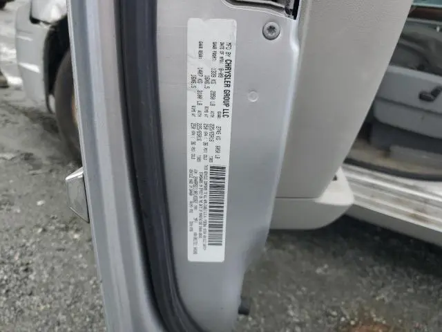 2010 CHRYSLER TOWN & COUNTRY TOURING  