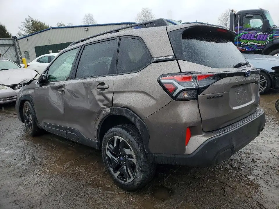 2025 SUBA FORESTER PREMIUM  
