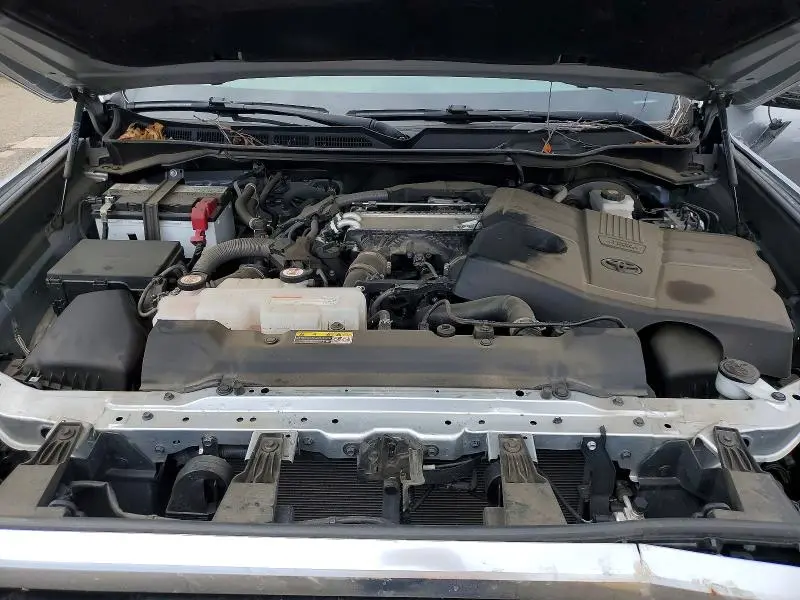 2022 TOYOTA TUNDRA CREWMAX LIMITED  