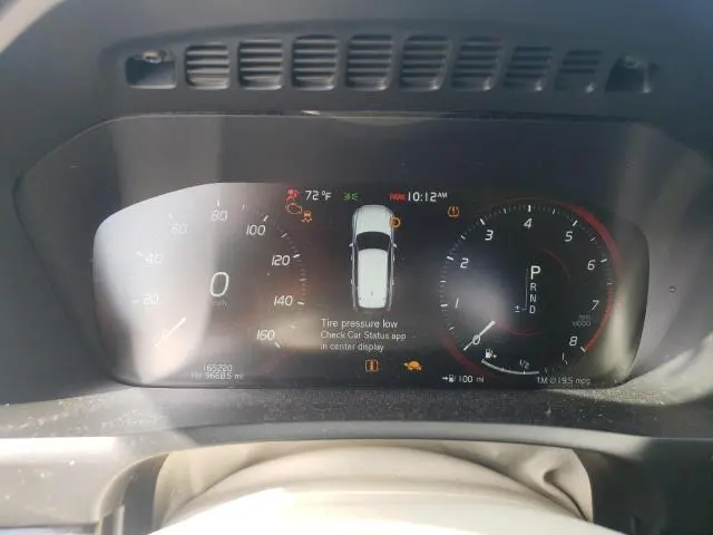 2017 VOLVO XC90 T6  