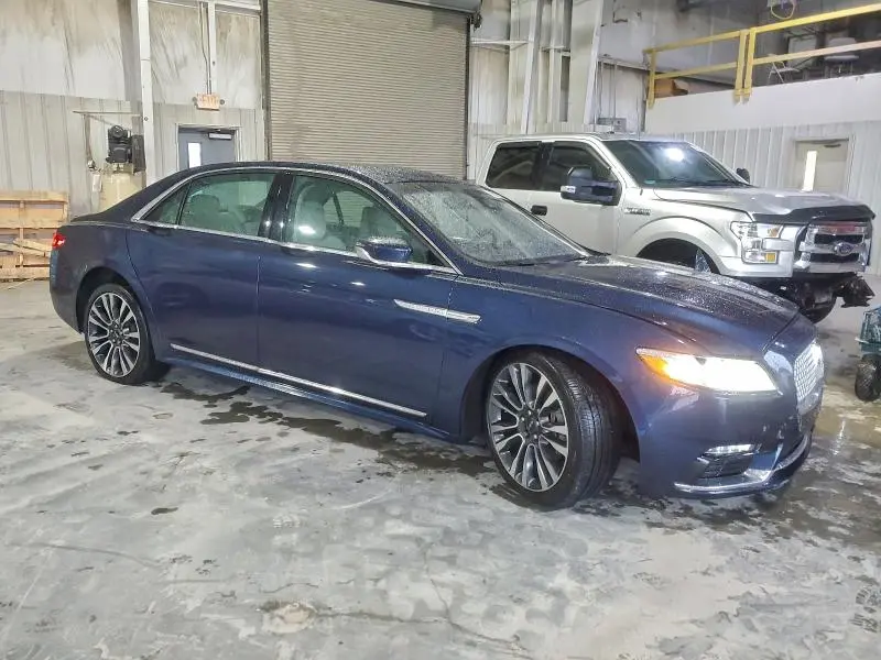 2017 LINCOLN CONTINENTAL RESERVE  