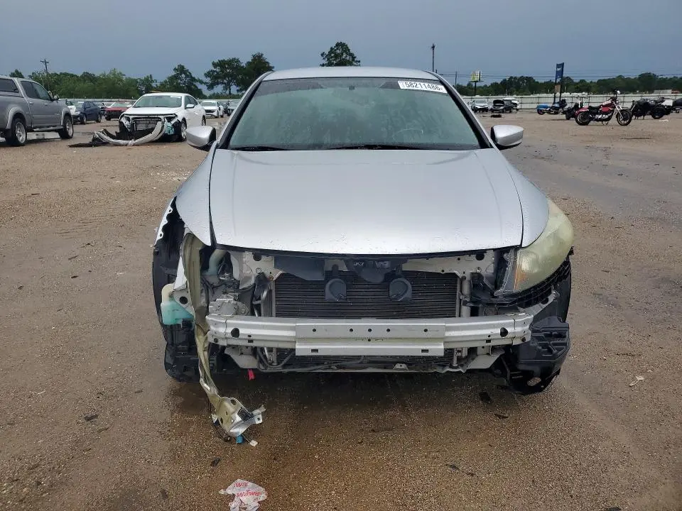 2011 HONDA ACCORD SE  