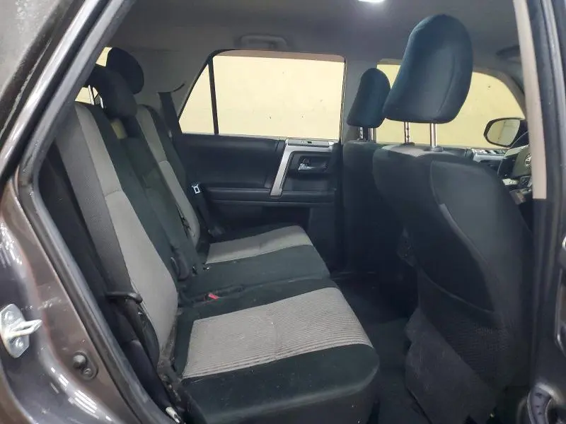 2022 TOYOTA 4RUNNER SR5  