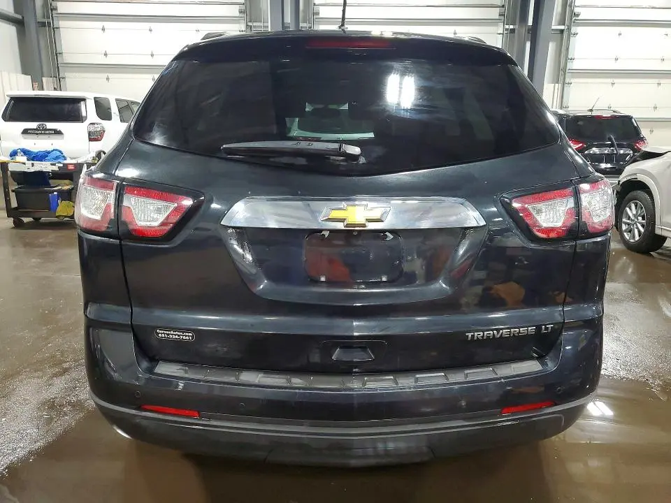 2014 CHEVROLET TRAVERSE LT  