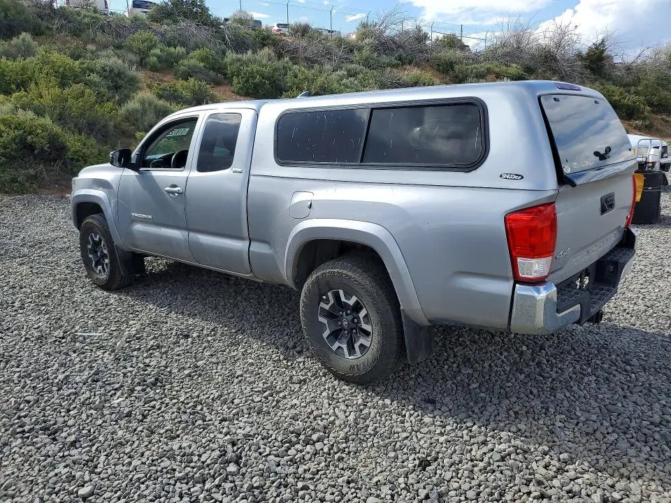 2017 TOYOTA TACOMA SR5 V6  