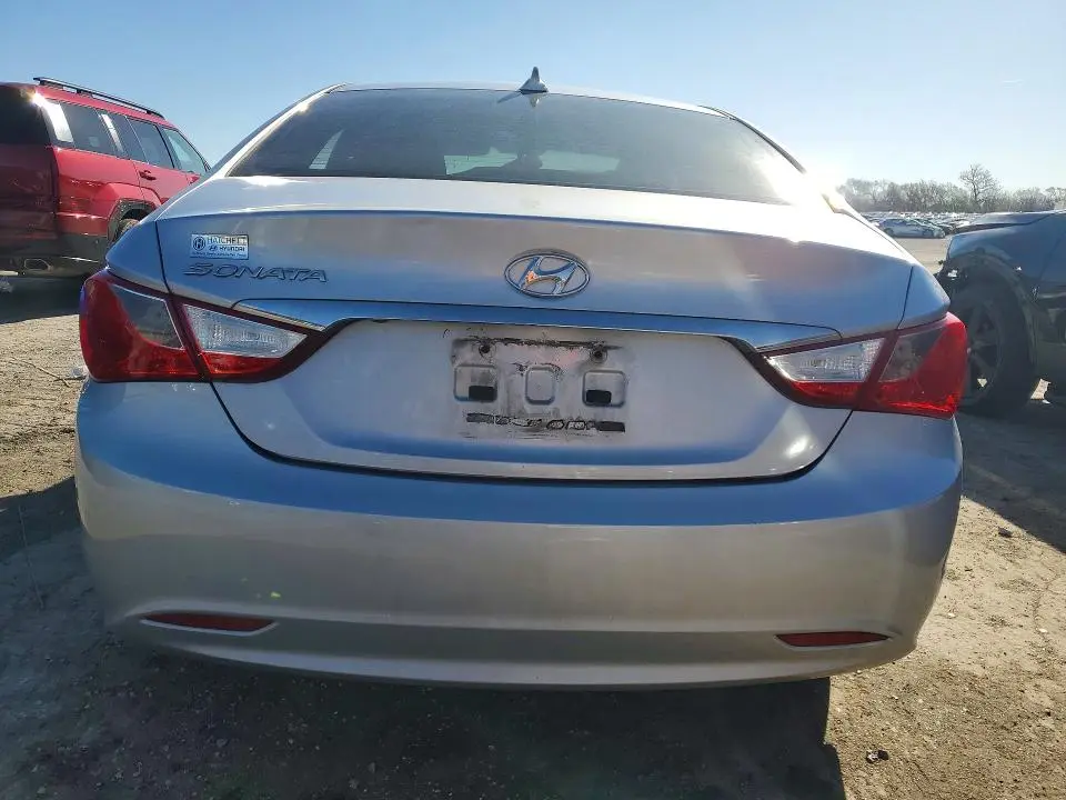 2012 HYUNDAI SONATA GLS  
