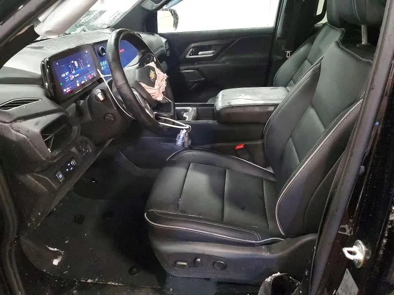 2025 CHEVROLET SILVERADO LT  