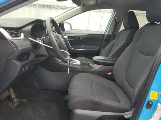 2021 TOYOTA RAV4 LE  