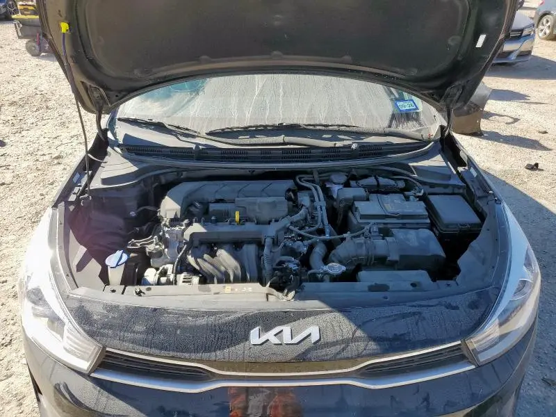 2023 KIA RIO LX  