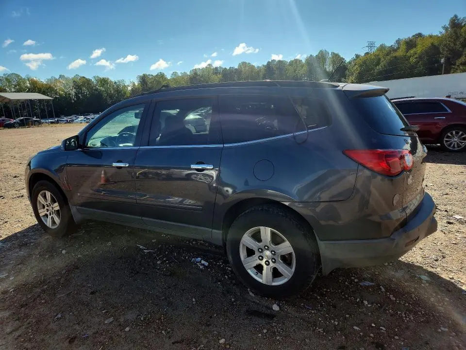 2010 CHEVROLET TRAVERSE LT  